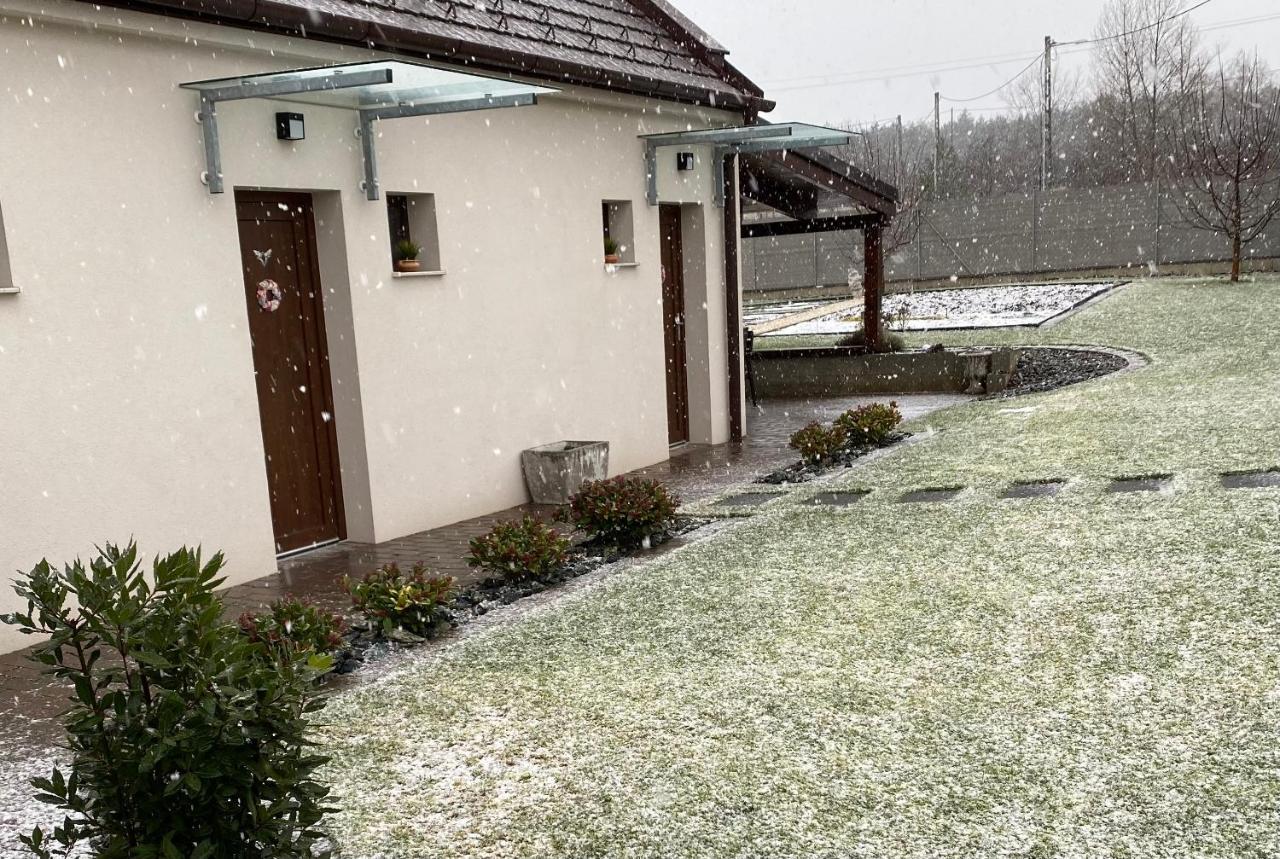 Ferienwohnung Ölyv Fertőrákos Exterior foto